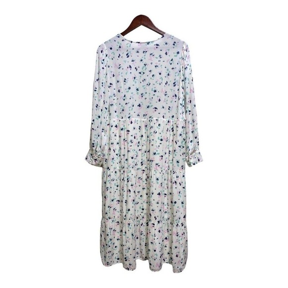 A NEW DAY CREAM LONG SLEEVE MIDI DRESS Size Medium with pockets - Picture 2 of 3